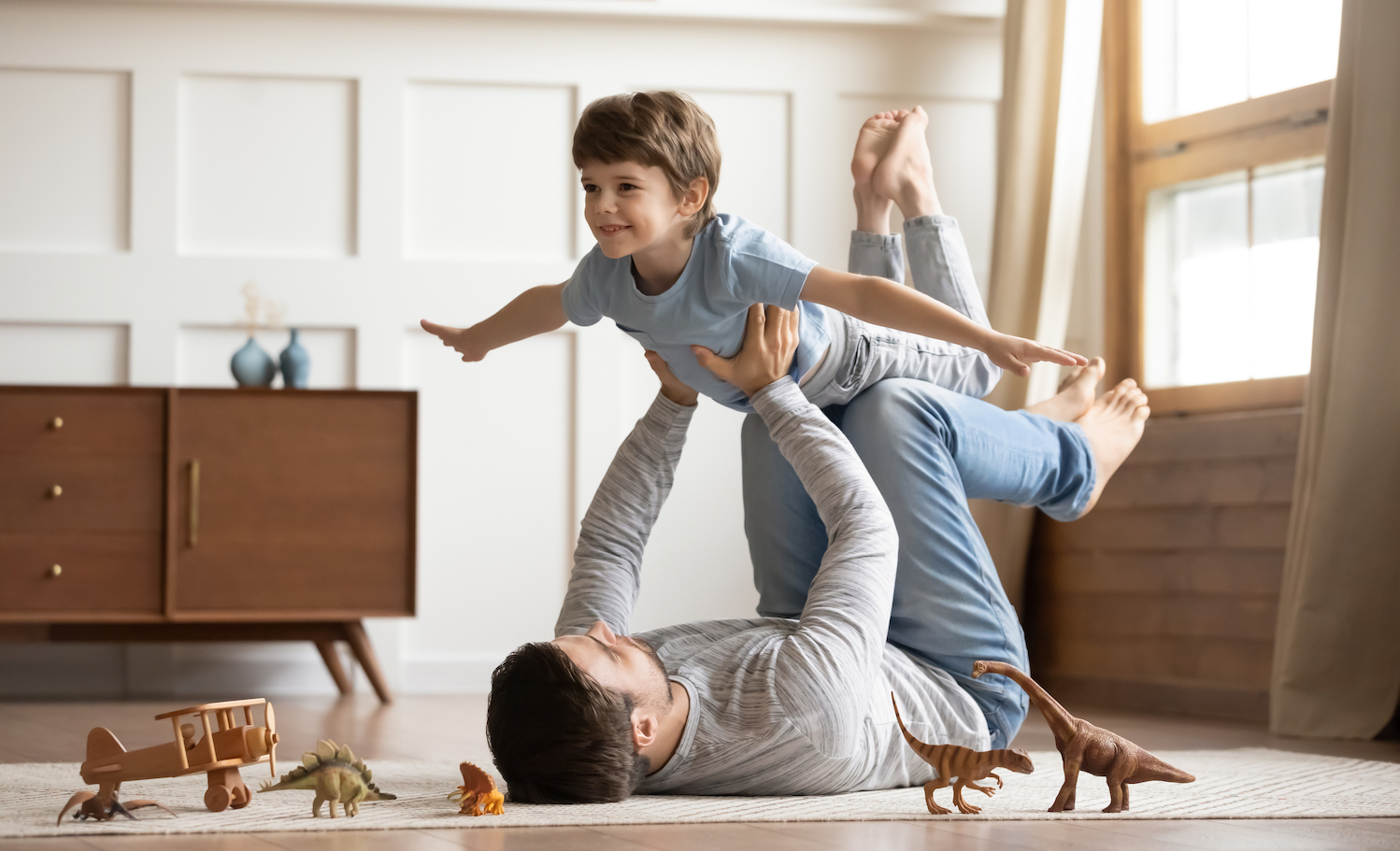 dad playing with son